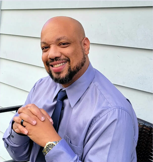 Curtis Brooks headshot